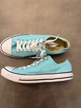 😎 Converse Low Top Sneakers Aqua Blue with White Accents